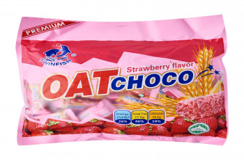 TWINFISH Oat Choco  Strawberry flavour .