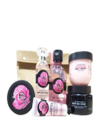 The Body Shop Glowing British Rose Ultimate Gift Bag