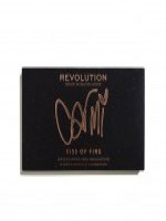 Makeup Revolution Carmi Kiss Of Fire: Eyeshadow and Highlighter Palette
