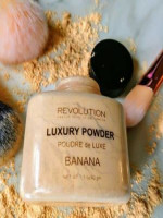 Makeup Revolution Luxury Banana Powder-42g: Achieve a Flawless Finish with our Must-Have Setting Powder