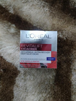 L'Oreal Paris Revitalift Cica Anti-Aging Night Cream 50ml: Enhancing Skin's Youthfulness while You Sleep